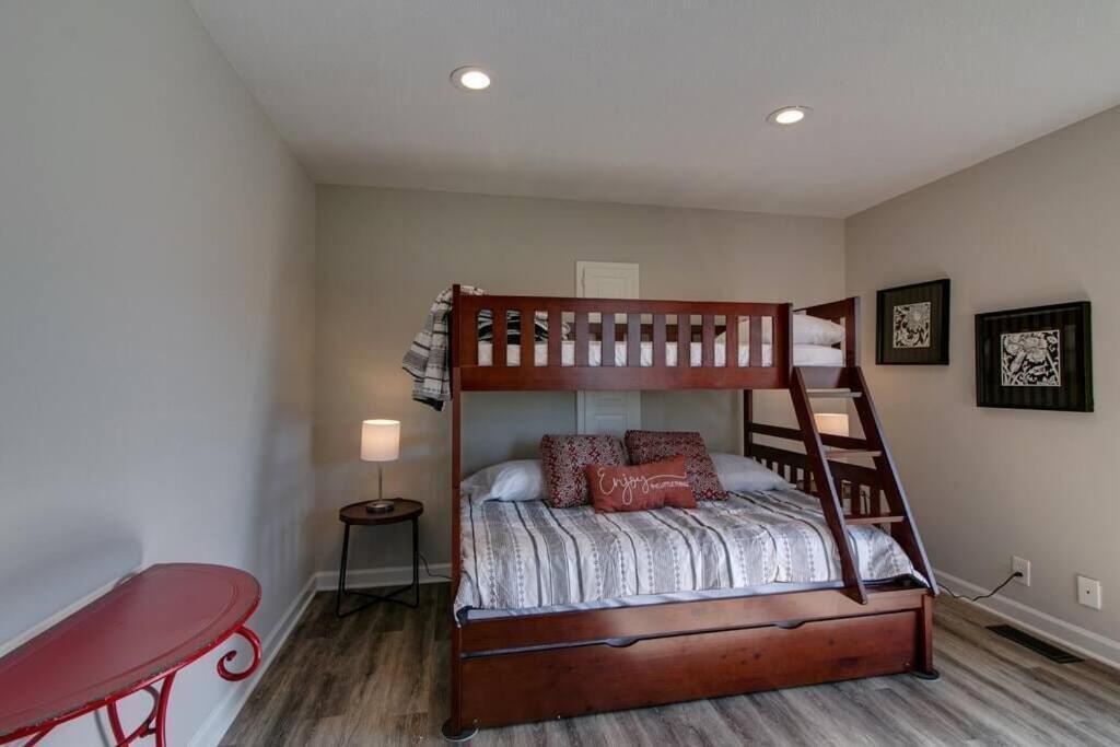 The Residence At Hilltop Acres - Clarksville, Tn 외부 사진
